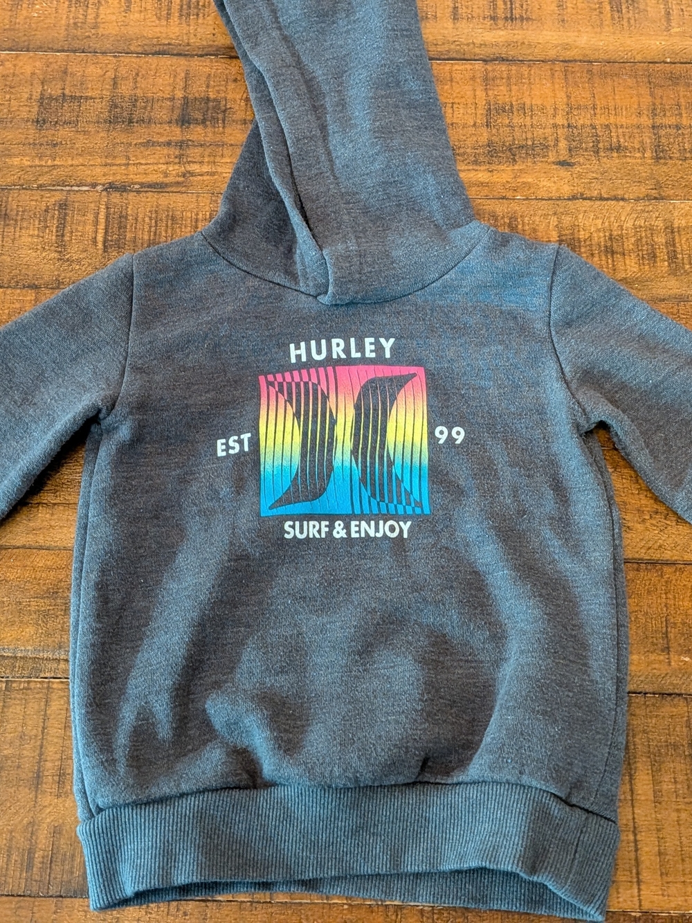 Hurley 2T Surf & Enjoy sweatshirt, Good Condition